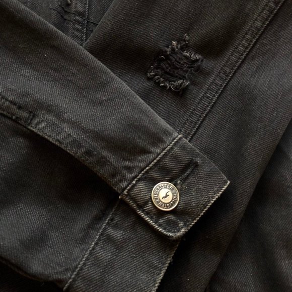 Hollister Distressed Black Denim Jacket - Picture 5 of 6